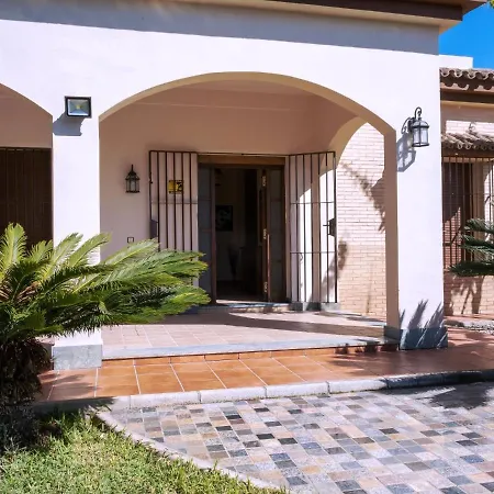 Con Piscina Privada Solo Familias Y Parejas Conil De La Frontera