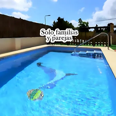 Con Piscina Privada Solo Familias Y Parejas *